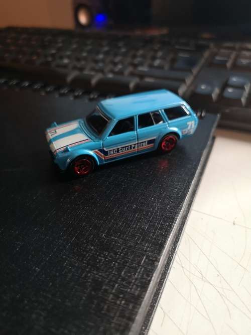 Hot Wheels - 71 Datsun 510 Wagon - Open